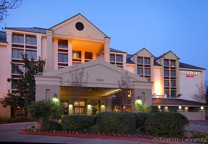 فندق سانتا روسا، كاليفورنيافي  كورتيارد سانتا روزا المظهر الخارجي الصورة